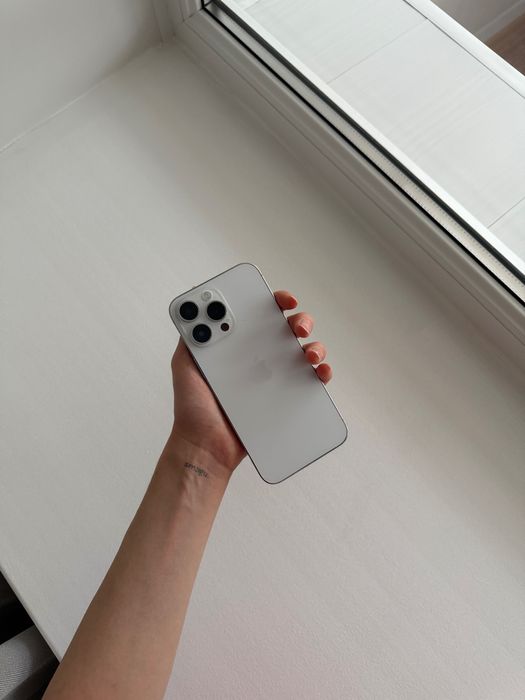 Продам IPhone 14 Pro Max 256 гб