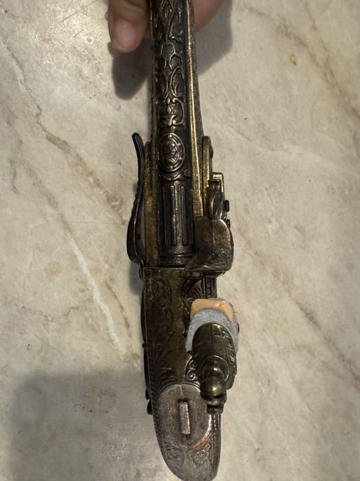 Декоративен старинен пистолет – испанска реплика