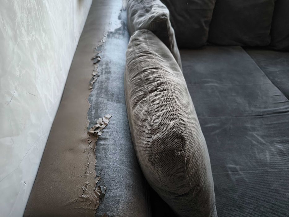 Голям разтегателен диван