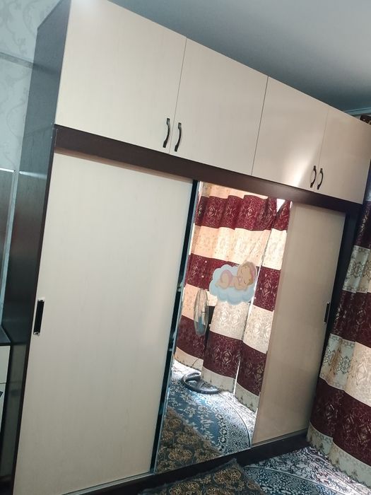 Срочно сотилади 300 сумга