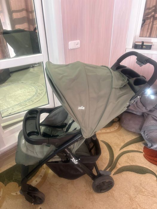 Продам коляску прогулочную