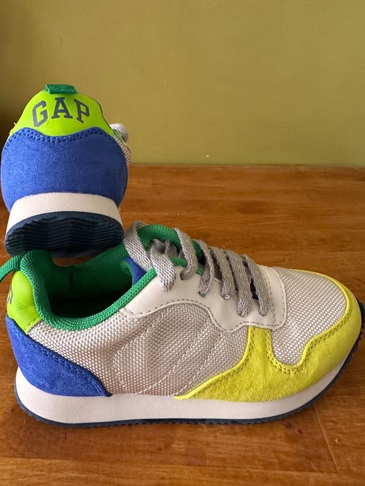 Кецове GAP-за момче и за момиче