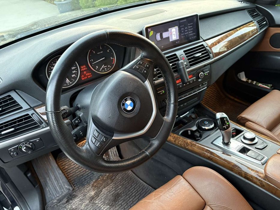 BMW X5 3.0 235 hp