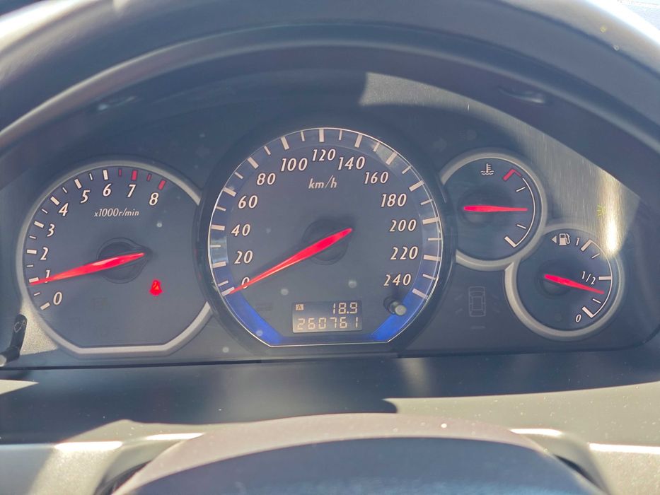 Mitsubishi Grandis 2.4 MIVEC 2007 ГАЗ 7 места