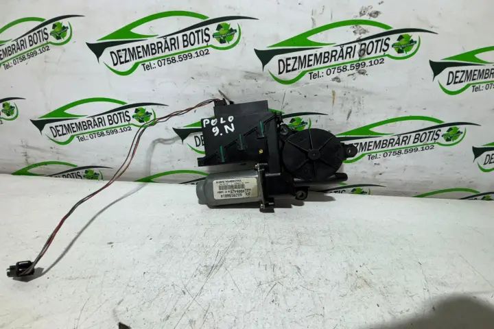 Motoras macara geam dreapta Volkswagen VW Polo 2002 1.2 MT (54 hp)