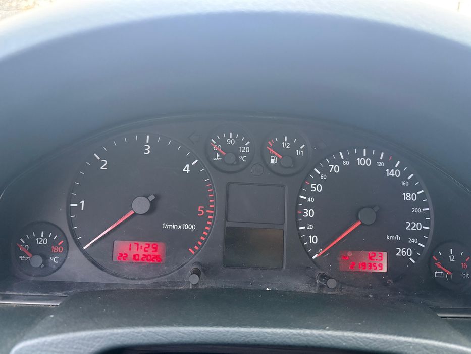 Audi a6 c6, an 2000