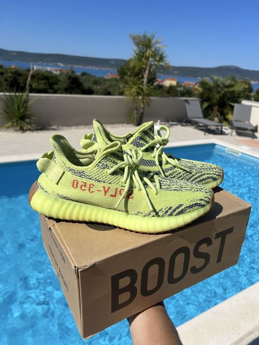 Yeezy Boost 350 V2 Semi Frozen Yellow