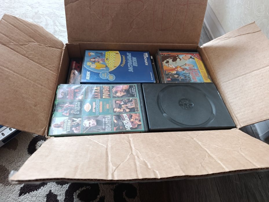 Продам DVD видео-проигрыватель с караоке