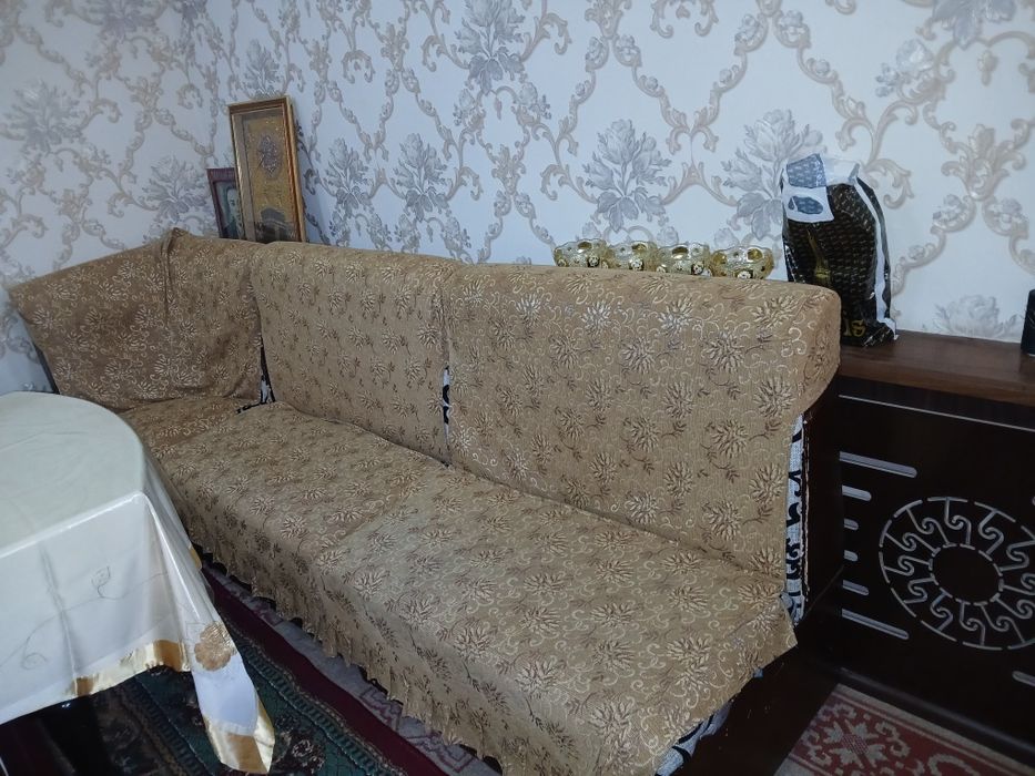 Продаётся угловой диван (уголок)