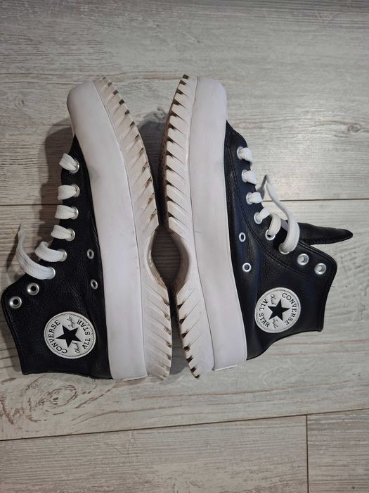 Кожени кецове Converse