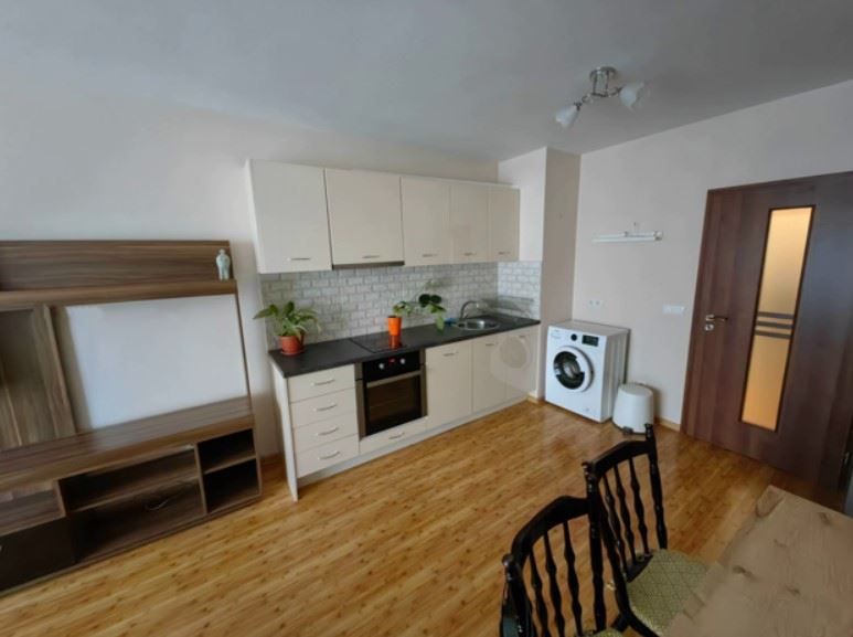 Дава се под наем Двустаен апартамент в София, Гео Милев - 55 кв.м за 597.21 € - Снимка #2