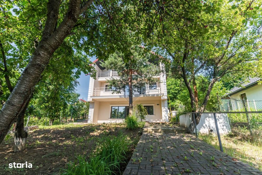 Casă de Vânzare 5 camere, 1000mp Teren - Visan, Iasi - Comision 0%