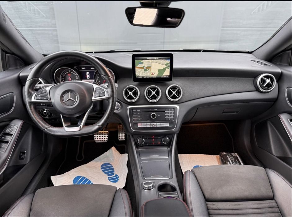 Interior complet CLA C117 W117 AMG Scaune Bancheta Fete usi cotiera