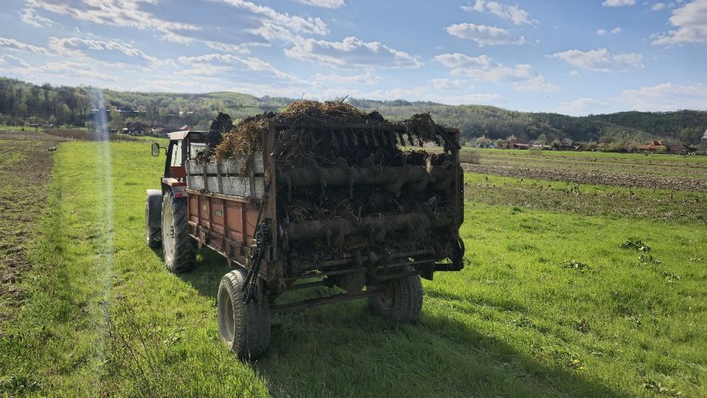 Mig gunoi/remorca de imprastiat gunoi de 6 tone