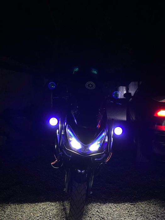 Макси скутер 150 кубов