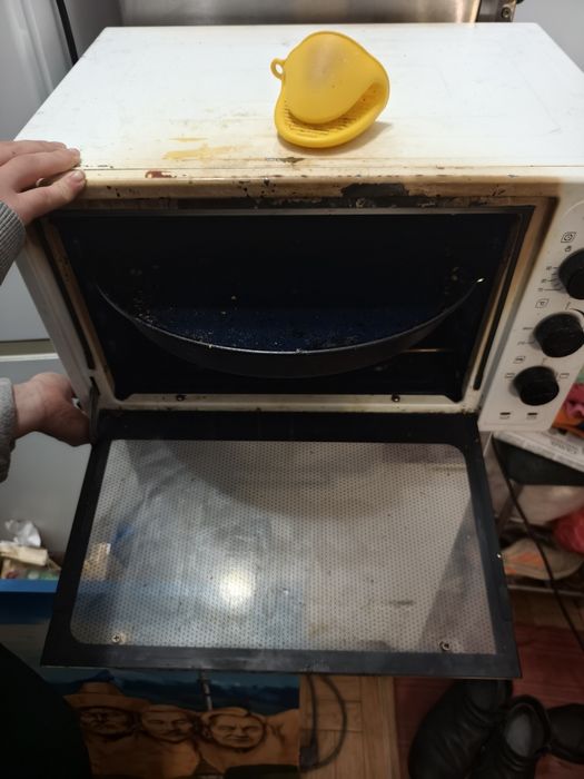 мини-печь Artel.