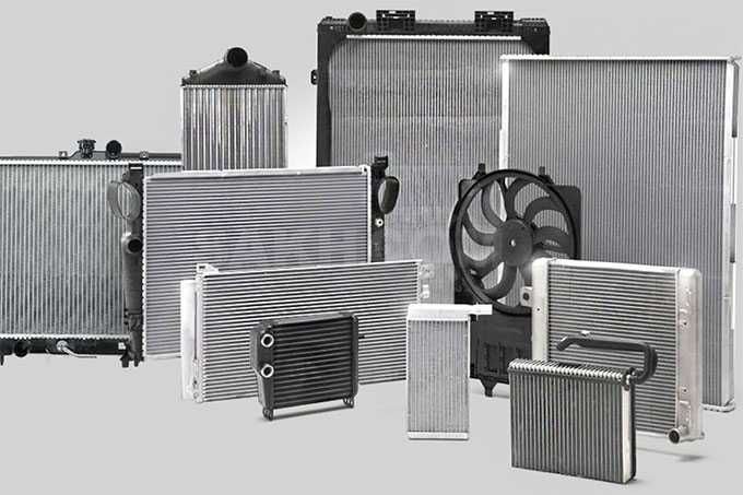 Радиатор и диффузор вентилятора  охлаждения