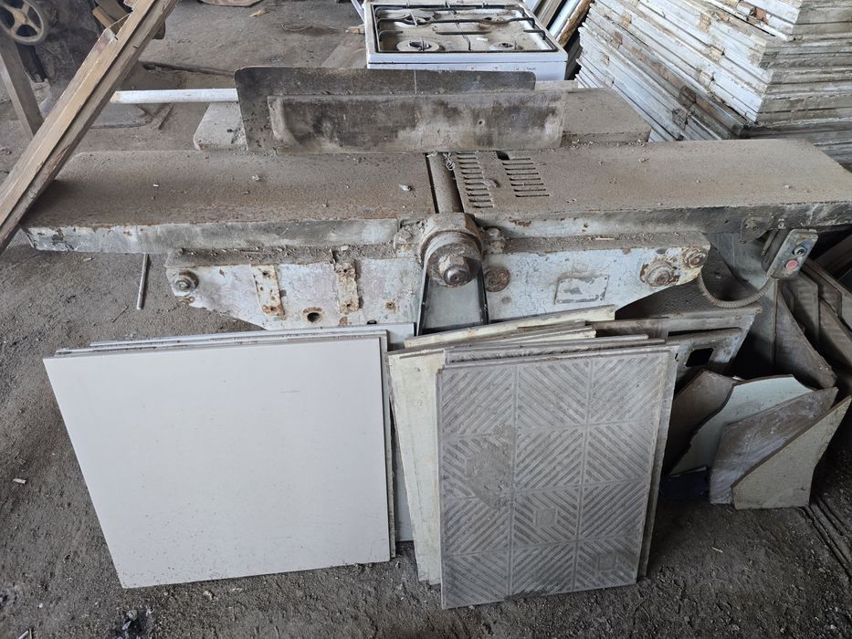 Станки по деревообработке.