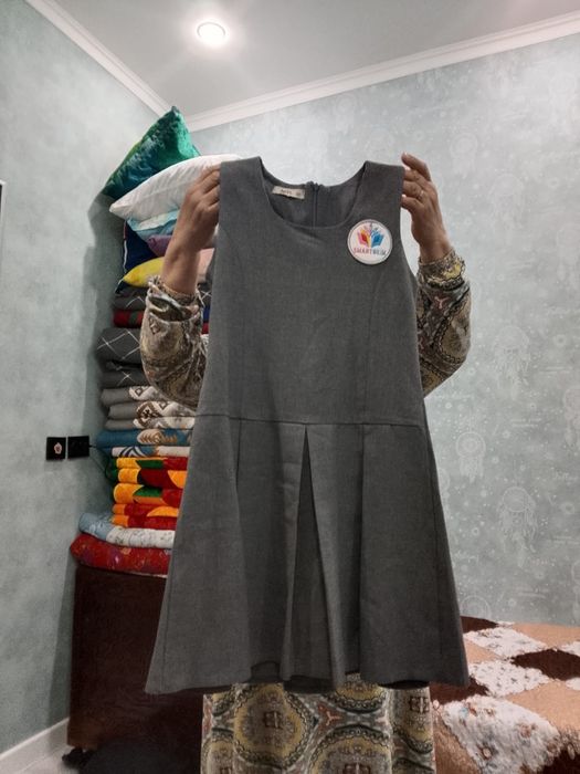 Продам сарафан серого цвета