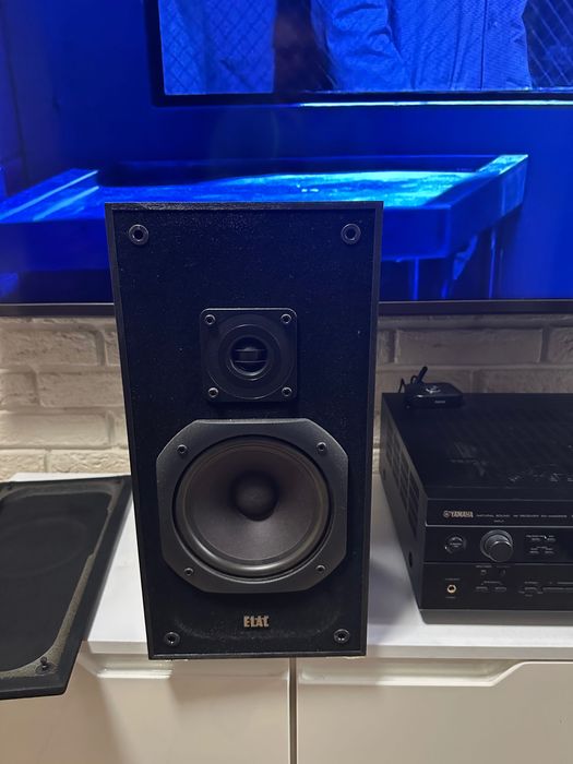 Усилвател с колони и субуфер