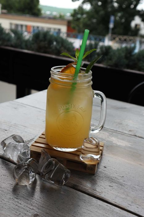 Bar Mobil / Barman / Dozator bere/ Cocktailbar