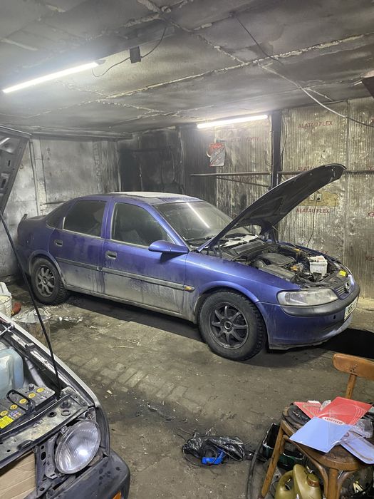 Продам обмен Opel vectra b 1.6 16v