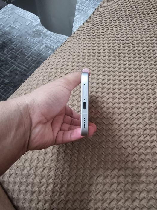Honor 600 ideal srochna sotiladi