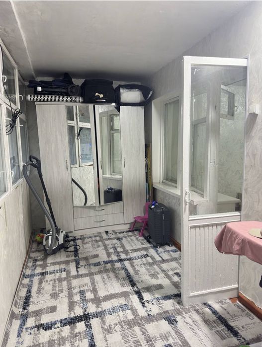 ^2/2/4 Балкон 2×6 Киричный дом Чиланзар 25квартал ОЛМОС Туйхона Продаю