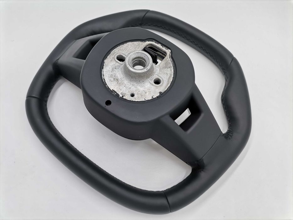 Мултифункционален Черен Кожен Волан BMW IX I20 - Перфектен