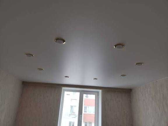 Натяжные потолки