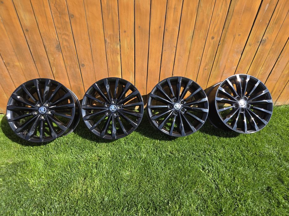 Jante Skoda Superb Originale 19 - model Trinity