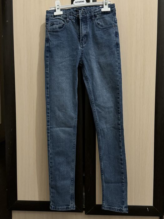 Джинсы для девочки