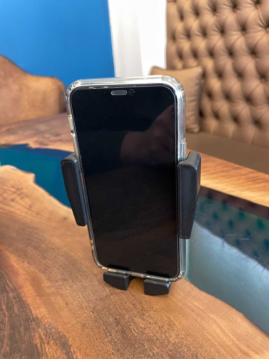 Стойка за телефон Passat b6/b7/CC + Подарък