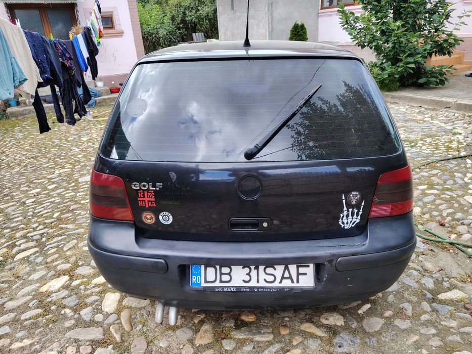 Vând  Golf 4- 1.4, 16v 2002