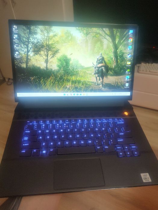 Vând Schimb Leptop Gaming  Alienware m15 R3