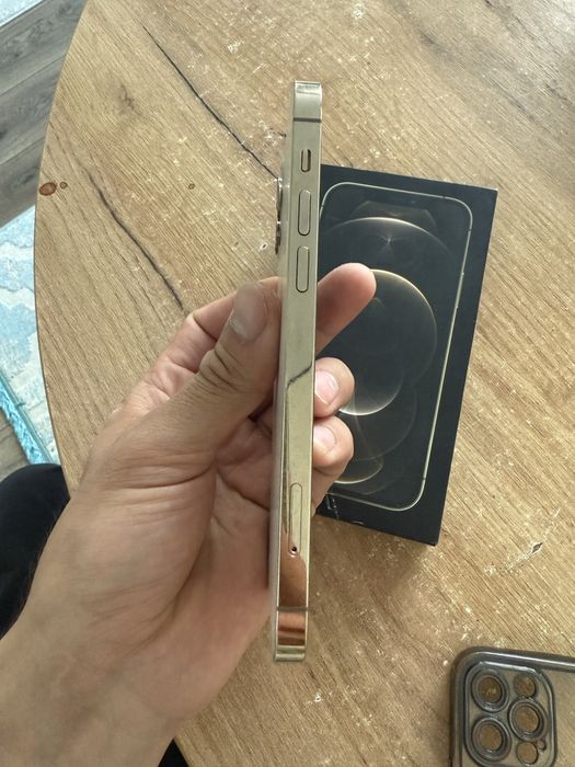 Iphone 12 pro.
