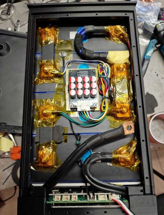 Акумулатор Li-Fe-PO4 280Ah за кемпер каравана лодка.