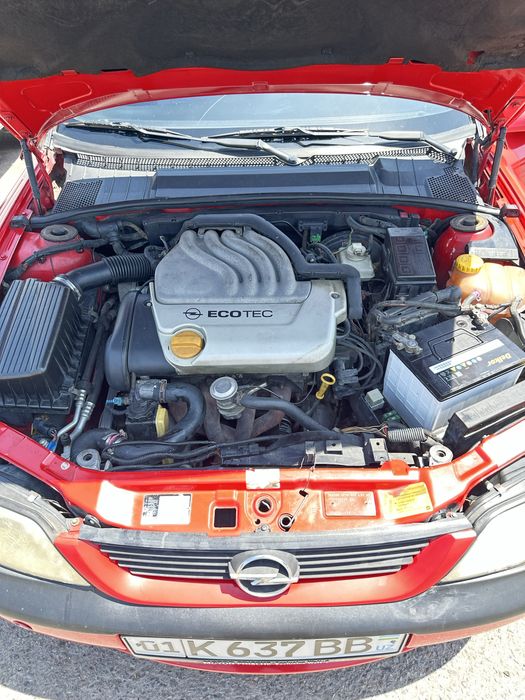 Avtomobil Opel Vectra.