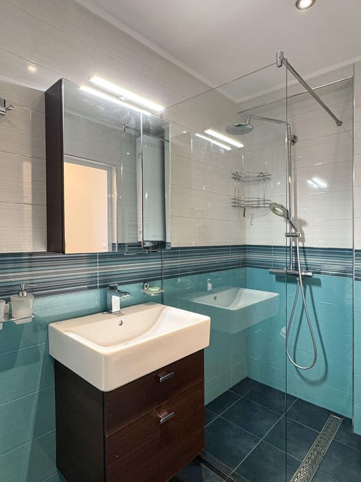 Дава се под наем Тристаен апартамент в София, Мусагеница - 110 кв.м за 896.58 € - Снимка #12