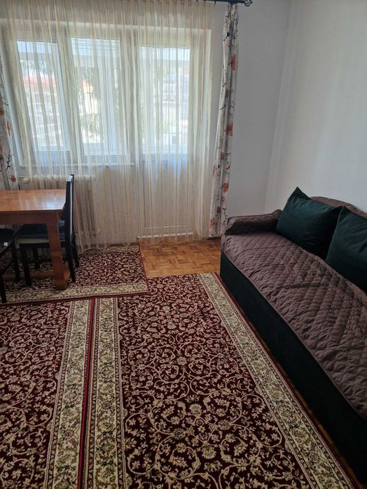Vand apartament 2 camere, et. 2/4, decomandat, renovat total, spitalul militar, Nord, Pitesti.