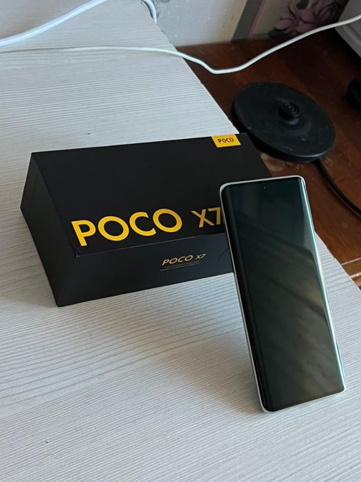 Продаю POCO X7 на 256 ГБ и 8 ОЗУ Внутренней памяти телефон на гарантии