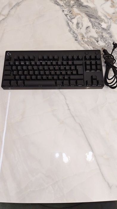 Клавиатура logitech pro синие свитчи