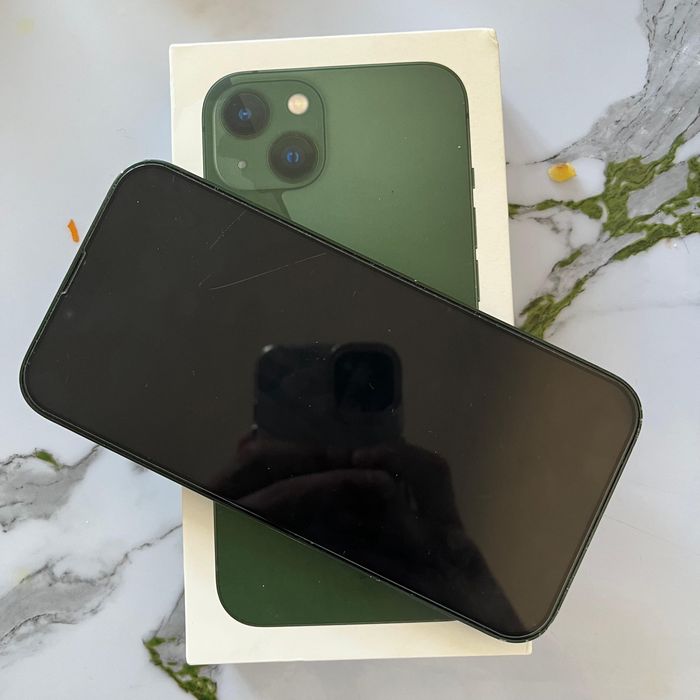 Айфон 13 сатылады