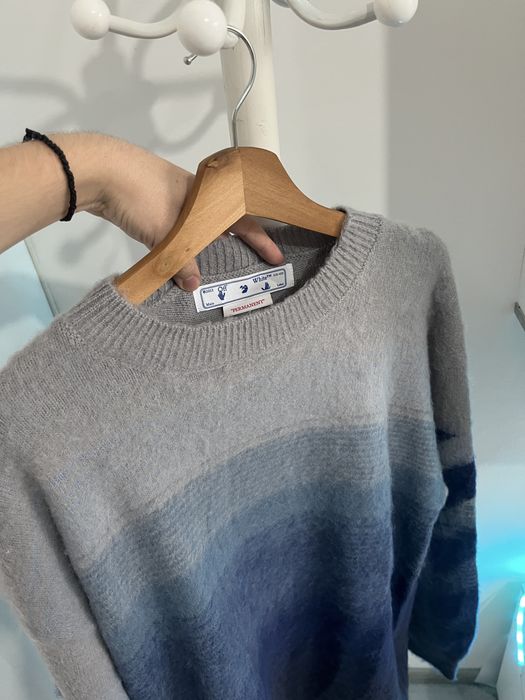 Pulover Off White Marimea M fit L ,nou cu etichete