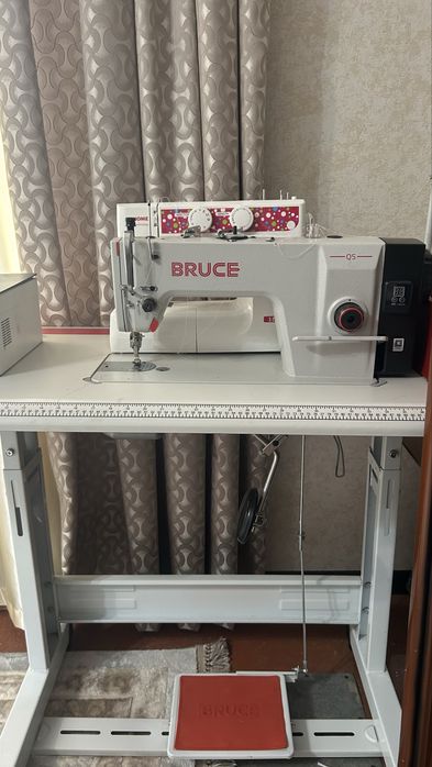 Швейная машина Bruce Q5