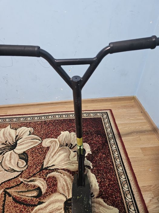 Самокат трюкавой