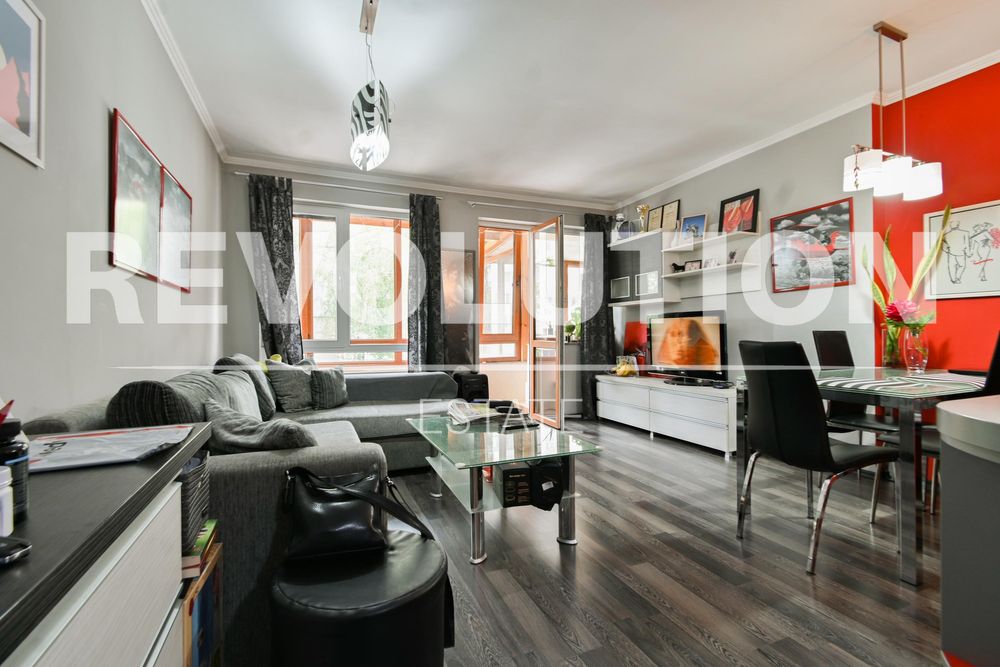 Тристаен апартамент в ж.к. Младост 4