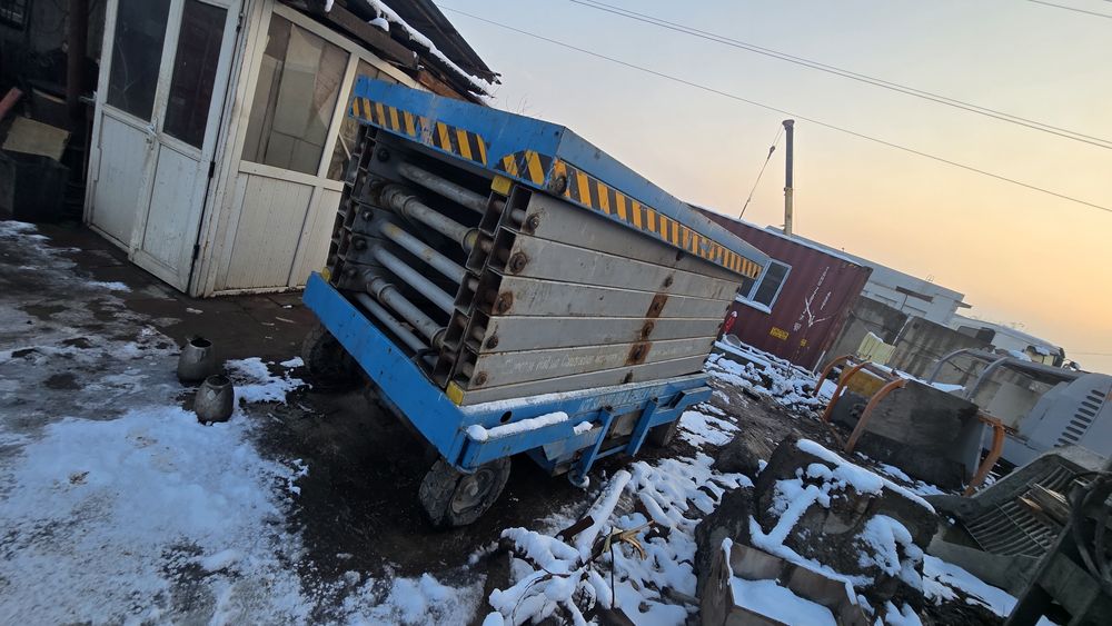 Подемник б/у сотилади 14 метр, рабочий высота 16 метр