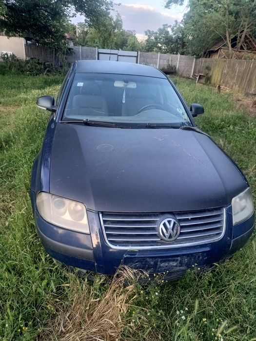 Vând Volkswagen Passat