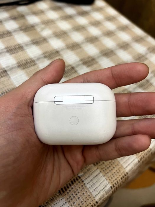 AirPods Pro Gen 1